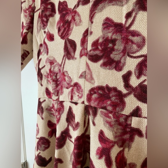 HOLD for Carrie - Picture 5 of 8